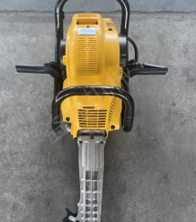 眼鏡蛇內(nèi)燃搗固機 眼鏡蛇內(nèi)燃搗固機